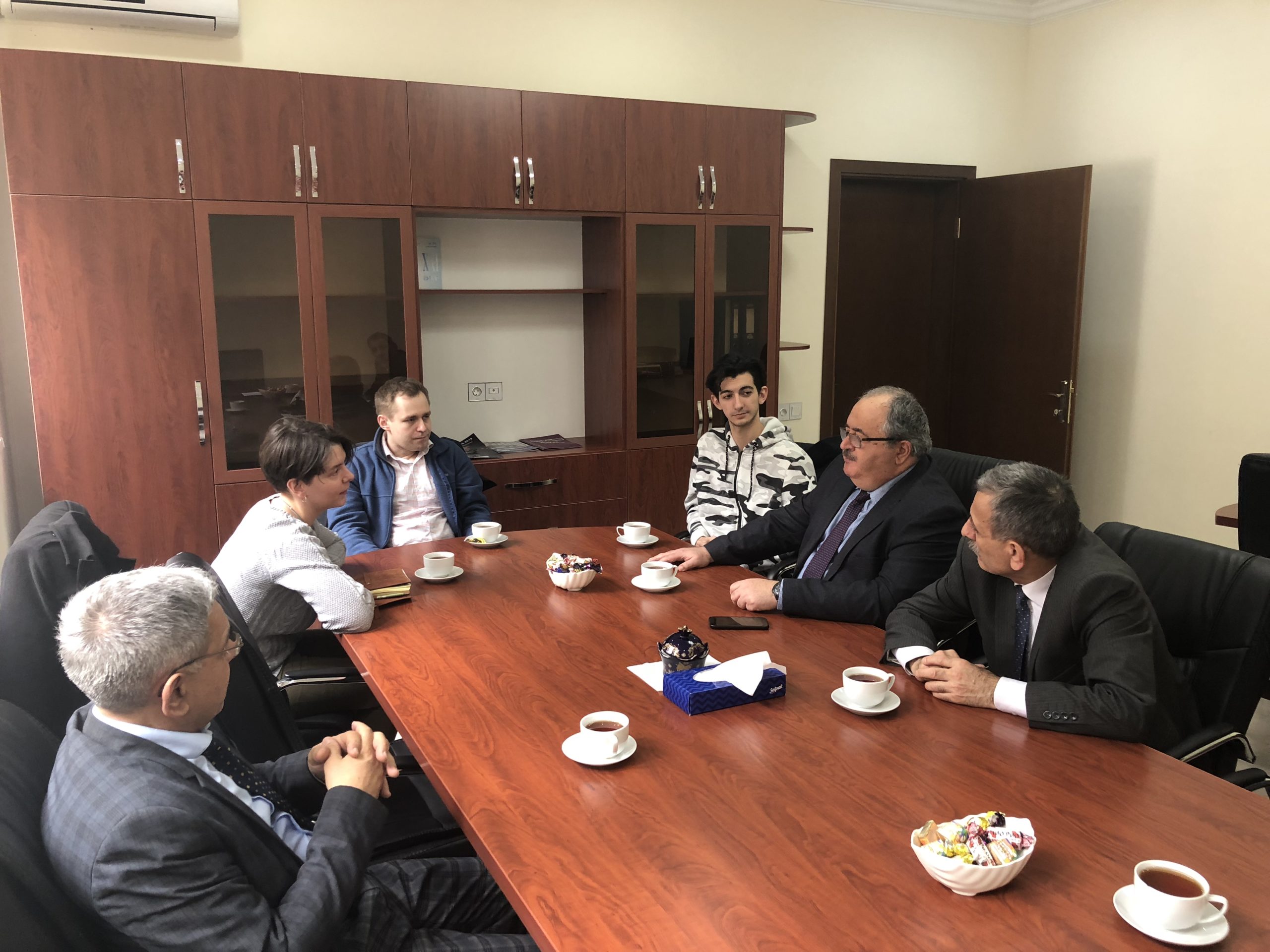 A meeting with a delegation of the Faculty of Physics of the Moscow State University M.V. Lomonosov Baku Branch at the Institute of Biophysics of ANAS was held