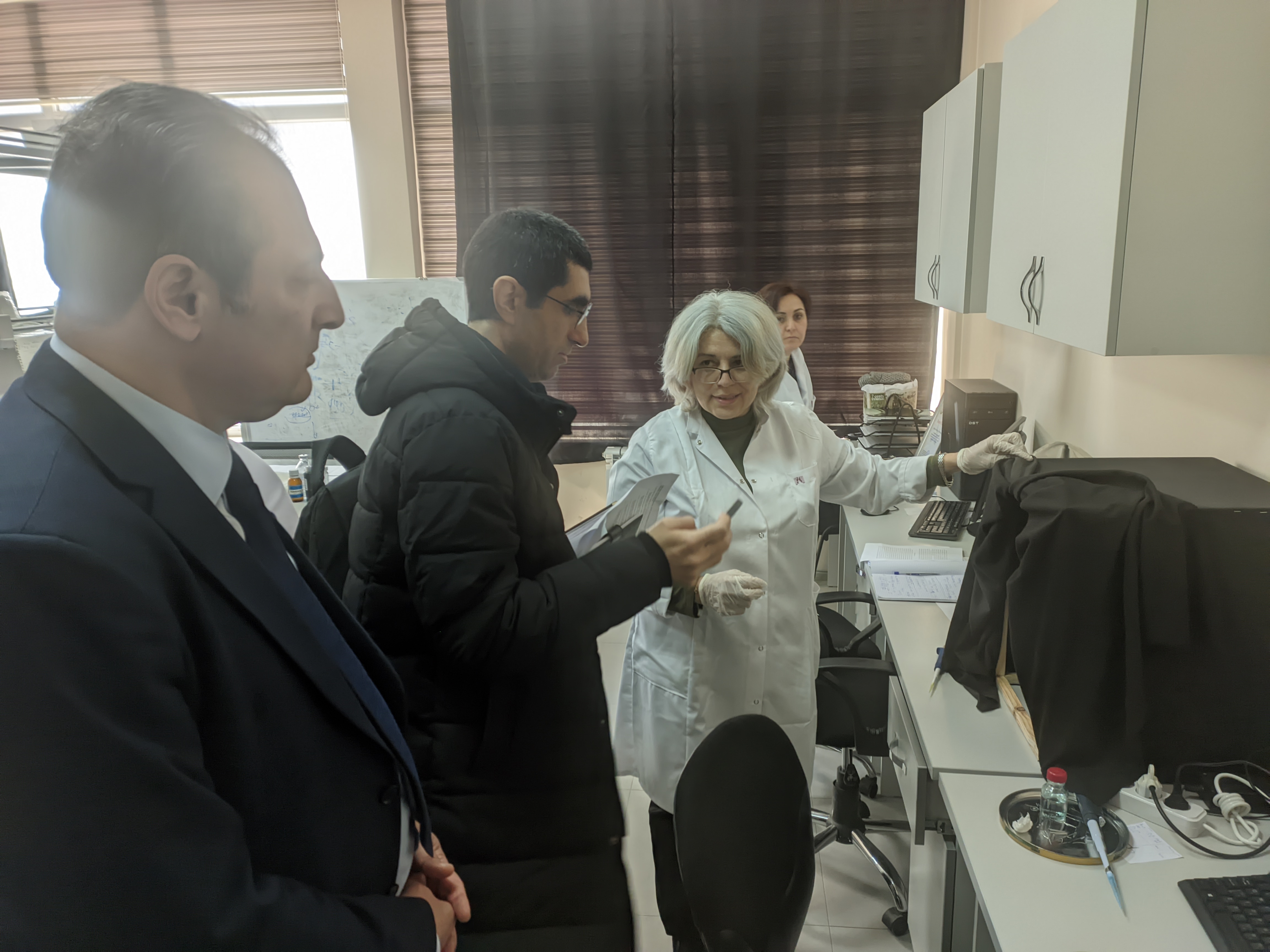 Representatives of the State Agency for Science and Higher Education Visited the Institute of Biophysics